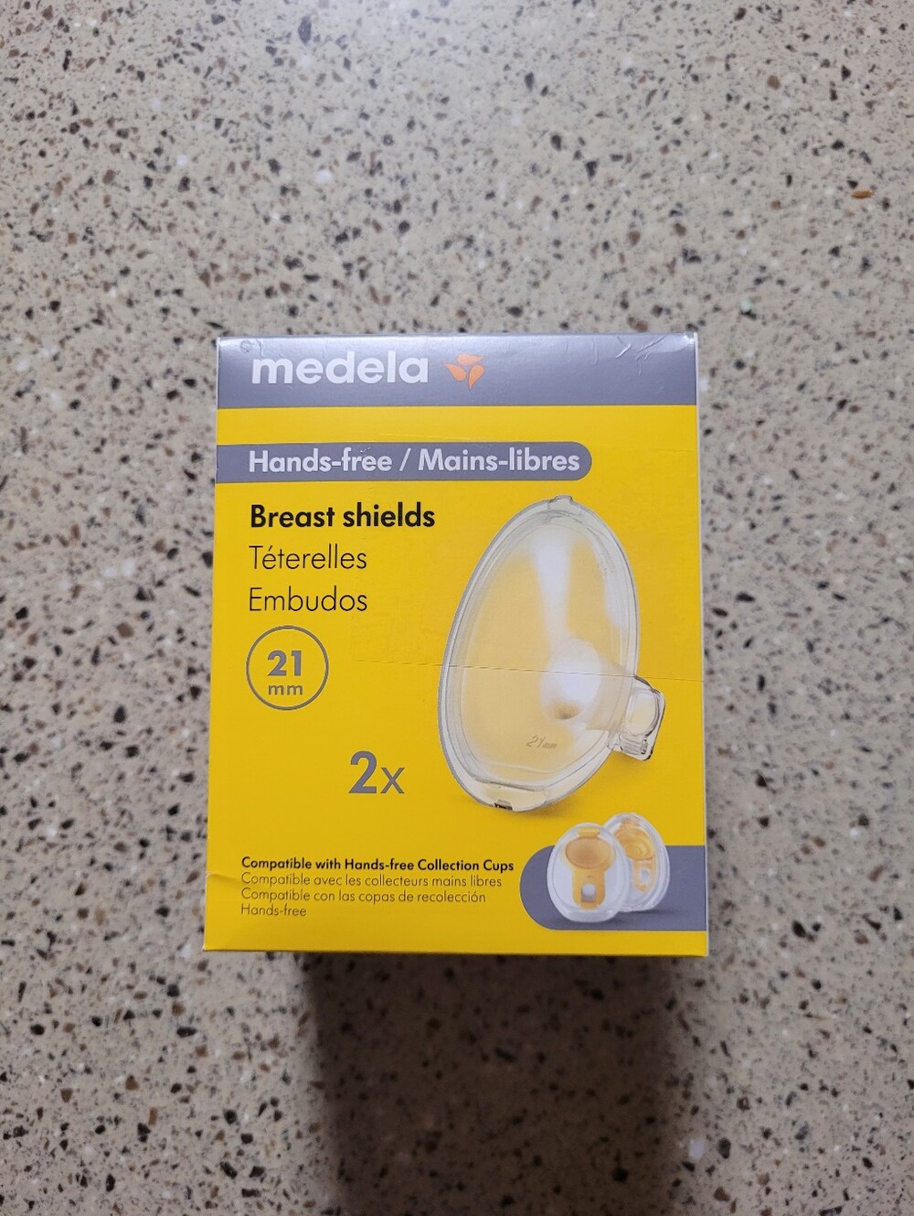 2-Pack Medela Breast Shields 21mm Compatible W/Hands Free Collection Cups